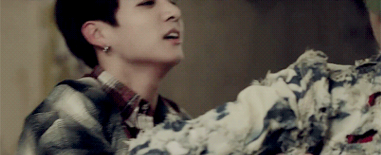 빅히트 변태 얘기 나온김에...내가 환장하는 방탄 화양연화 슈가 정국 페어...우정인가 사랑인가 가족인가로 말 많이 나왔지ㅋㅋㅋㅋ | 인스티즈