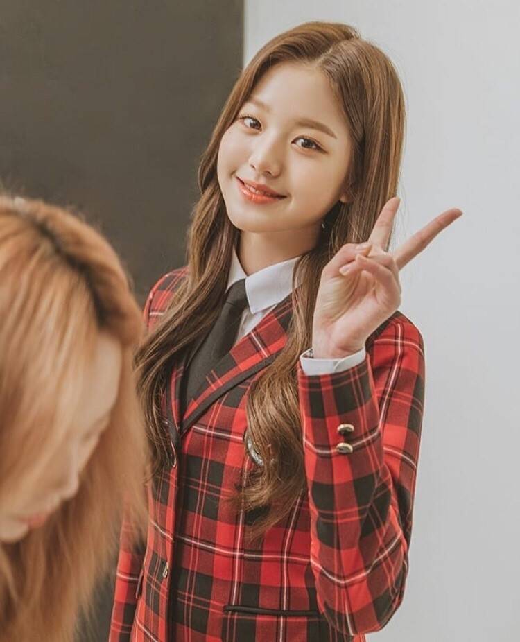 데뷔 후 스타일링이 오히려 안 어울린다는 장원영 | 인스티즈