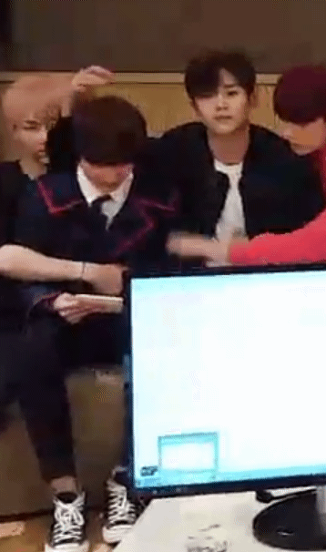 로찬독방이라니 신나서 엉덩이로문워크하고싶음... | 인스티즈