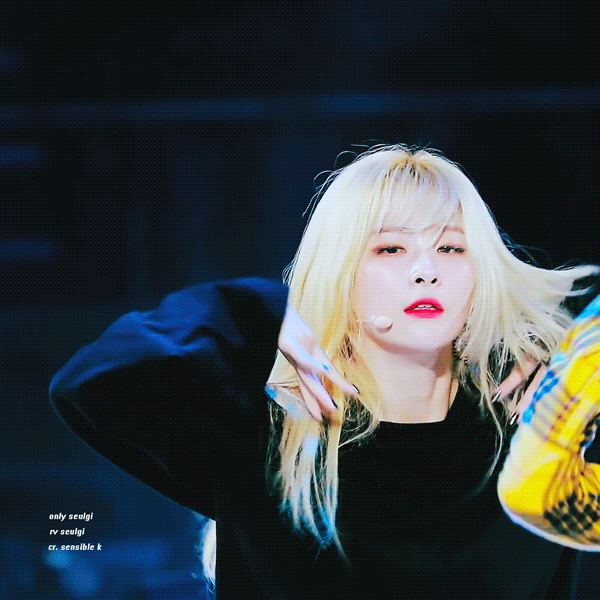 강슬기=금발 | 인스티즈