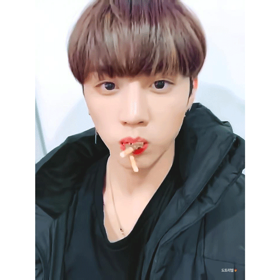 잠시만요... 덥선우 지나가요... 잠시만요... | 인스티즈