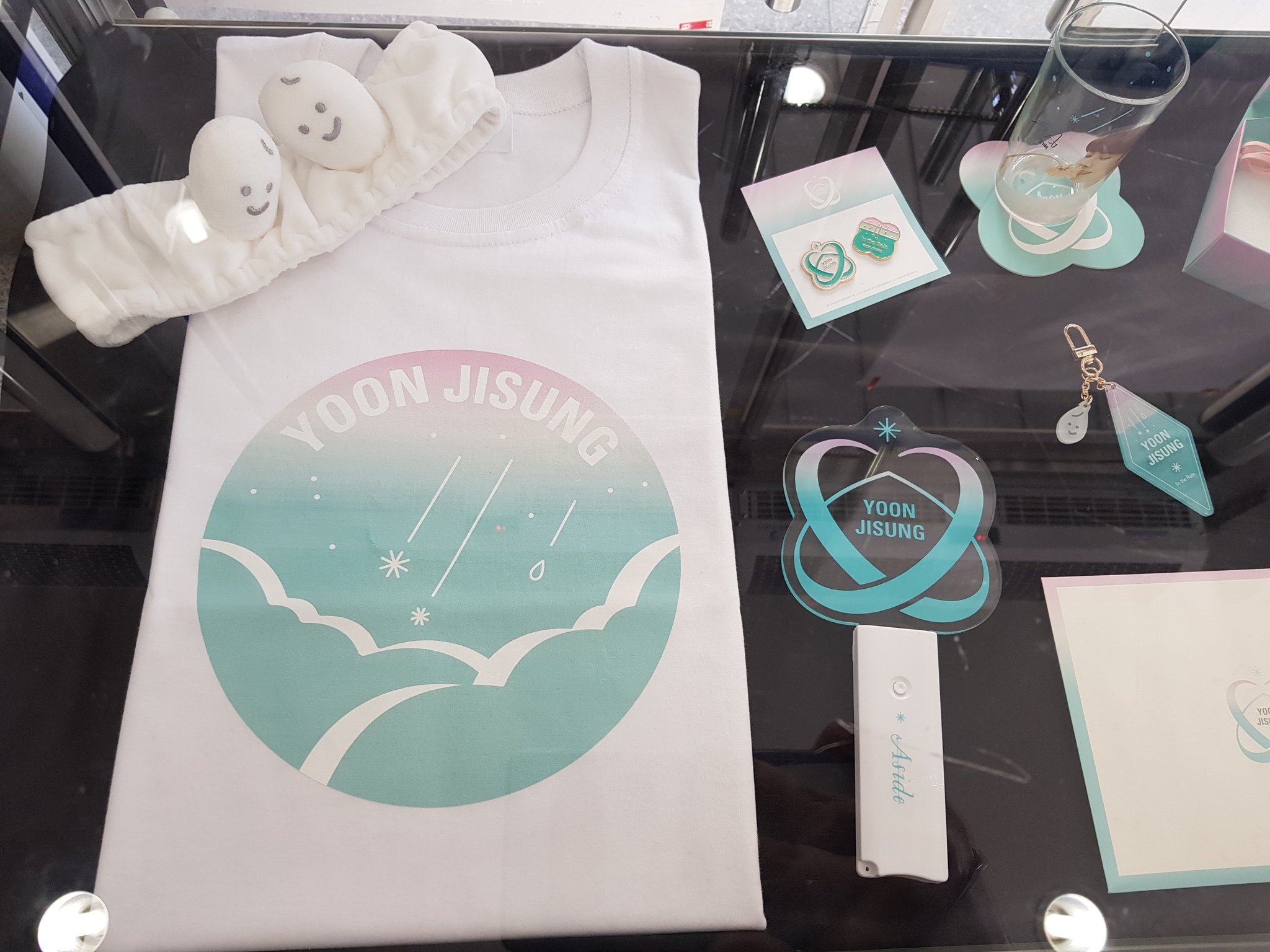 인기글에서 본건데 이거 지성씌 굿즈야? | 인스티즈