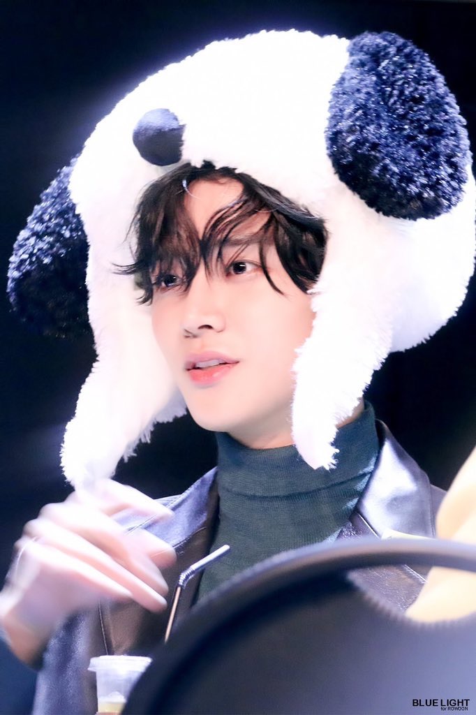 큰방에 로운이 얘기 많으니 로운이 사진 보구 가세욜🧸❤ | 인스티즈