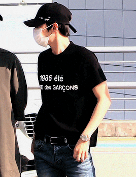 변백현 사복 처돌이 등장 | 인스티즈