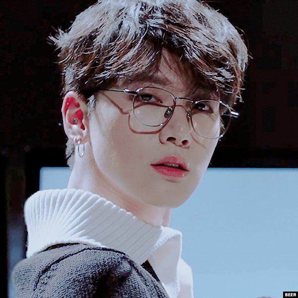 스엠은 진짜 어떻게 이렇게 얼굴 천재만재들만 데려오지.. | 인스티즈