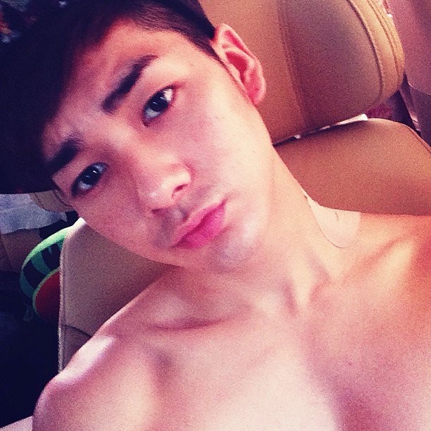 뉴이스트 팬들아 평화로운 사진 줄까? | 인스티즈