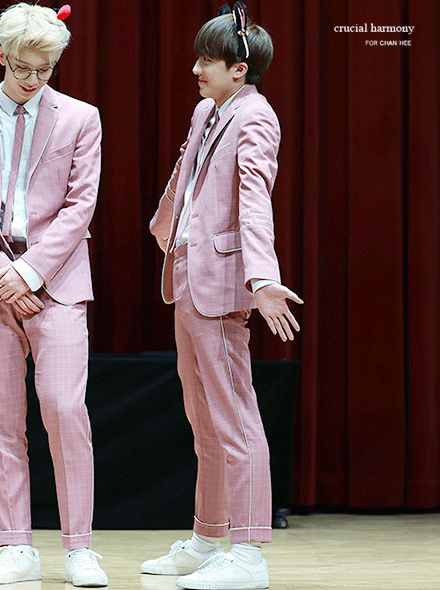 데뷔초 찬희 안귀여워하면 유죄 | 인스티즈