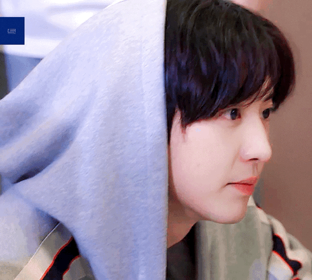 나 진짜 타팬인데 찬열님 이 짤 주기적으로 봐줘야 돼 RG??? | 인스티즈