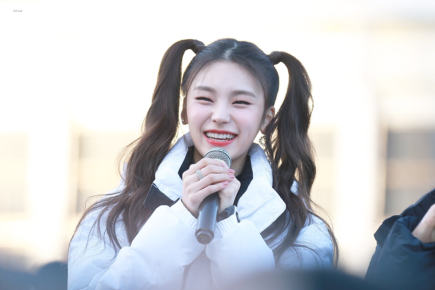 예지 활짝 웃는 거 악개 ㄴㅇㄴ 인스티즈 