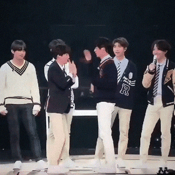 아놔 방탄이거언제야?? 독서실에서 소리내서웃음ㅋㅋㅋㅋㅋㅋㅋㅋㅋㅋㅋㅋㅋ | 인스티즈