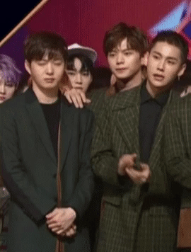 이창섭 육성재 투닥투닥 하는거 빨리 보고싶은데 | 인스티즈