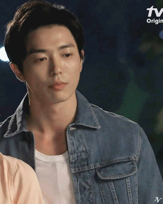 [김재욱] 쟤 13살 차이나는 아저씨랑 연애한대_3😫👀 | 인스티즈