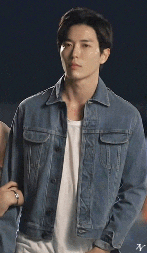 [김재욱] 쟤 13살 차이나는 아저씨랑 연애한대_3😫👀 | 인스티즈