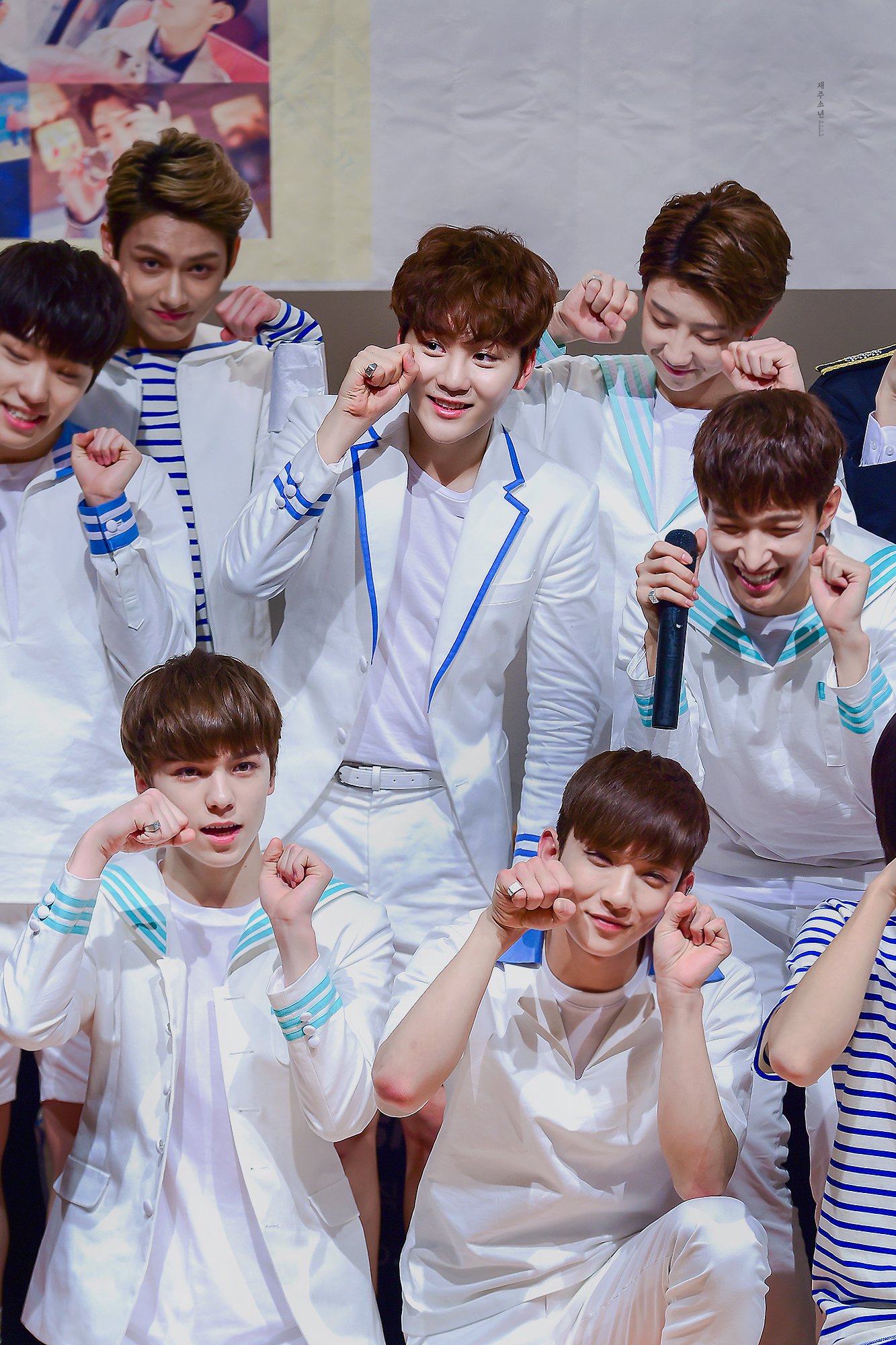 세븐틴 조슈아 손 진짜 개큼ㅋㅋㅋㅋㅋㅋㅋㅋㅋㅋ | 인스티즈