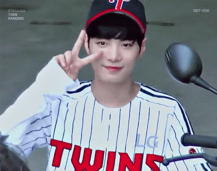 뉴종현은 눈썹 보이는거랑 안 보이는거랑 느낌이 확다름 예시 짤 보여줄게 | 인스티즈