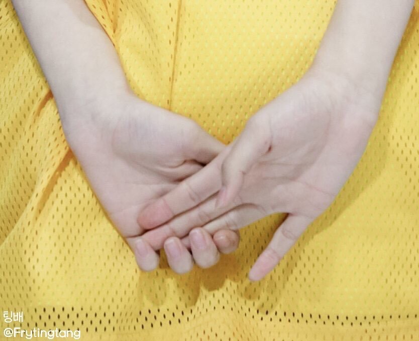 내가 가진 송형준 런웨이 사진&움짤 털이 (구 김현창 시절/레몬 비타민 별명 붙은 날) | 인스티즈