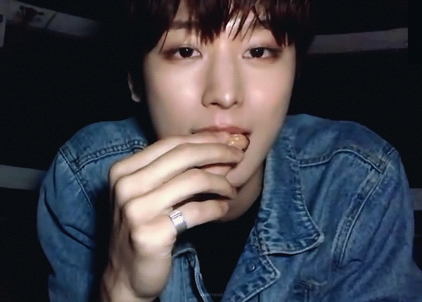 암만봐도 더보이즈 영훈은 황태자고 주연은 반란군이야 | 인스티즈