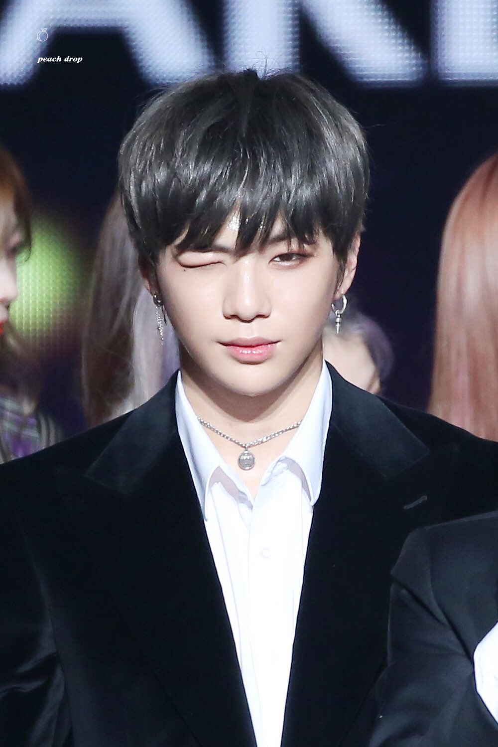 난 진짜 눈이 ~_⊙ 이렇게 생긴 사람 처음본듯.. | 인스티즈