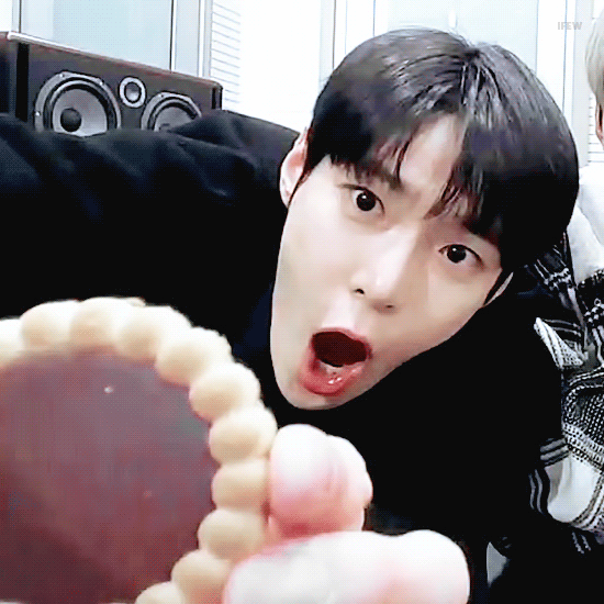 [잡담] 도영 착하다 틀니도 껴주고 | 인스티즈