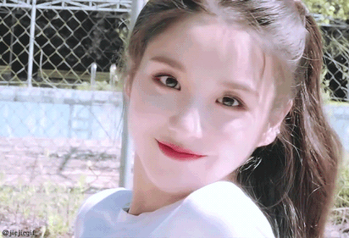 이달소 희진 진짜 내 평소 얼굴 취향이랑 거리 멀거든 | 인스티즈