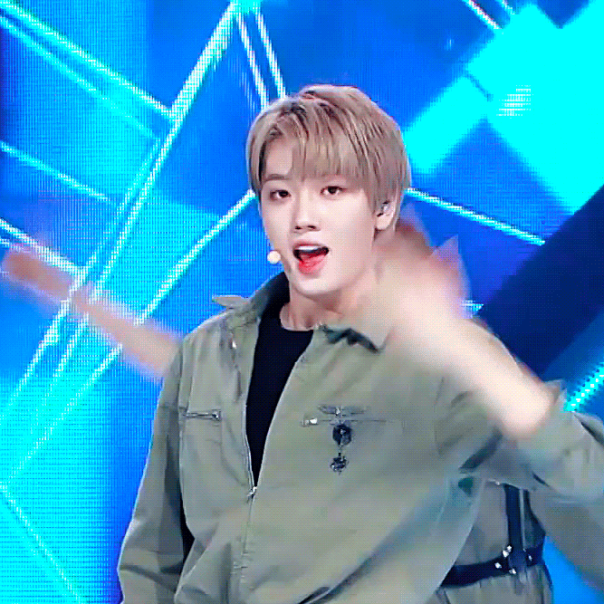 다이어트 엄청하고 비주얼 살아난 프엑 연습생 | 인스티즈