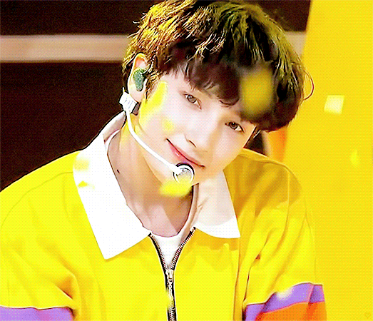 아니 나 갤러리보다 놀랬어; 투바투 휴닝카이 데뷔곡 활동때랑 943 활동때랑 분위기 확 다른 것 봐.. | 인스티즈