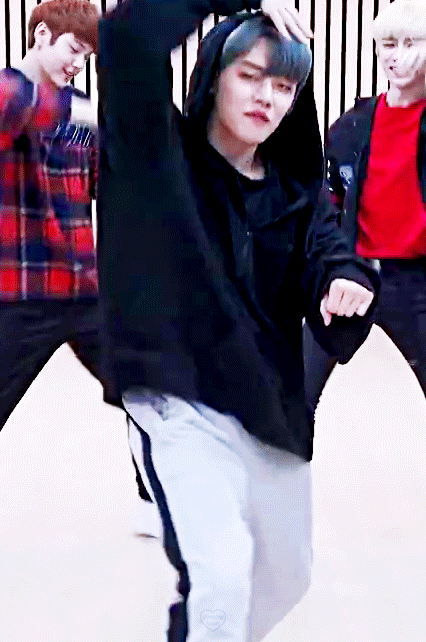 투바투 연준 회색 머리도 잊으면 안되는게 | 인스티즈