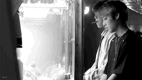 오랜만에 큰방에 심는 분쏘단 최애짤 | 인스티즈