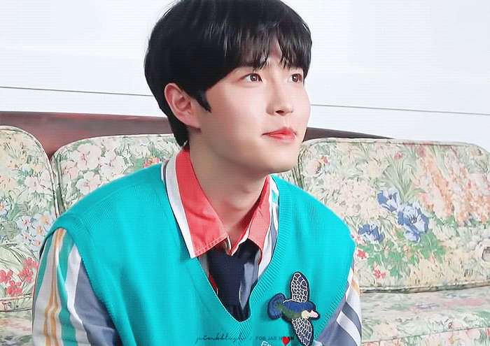 다들 보고 기분좋아지시라고 행복한 김재환와르르 | 인스티즈