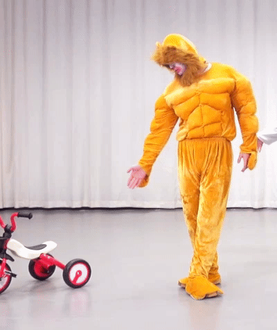 조용히 열심히 맹렬히 이상한 무언가를 하는 아이돌 | 인스티즈