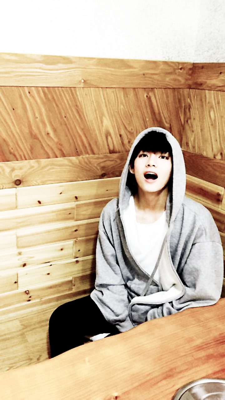 [잡담] 방탄 뷔 데뷔 초 남친짤 장인 시절 사진(화질주의) | 인스티즈