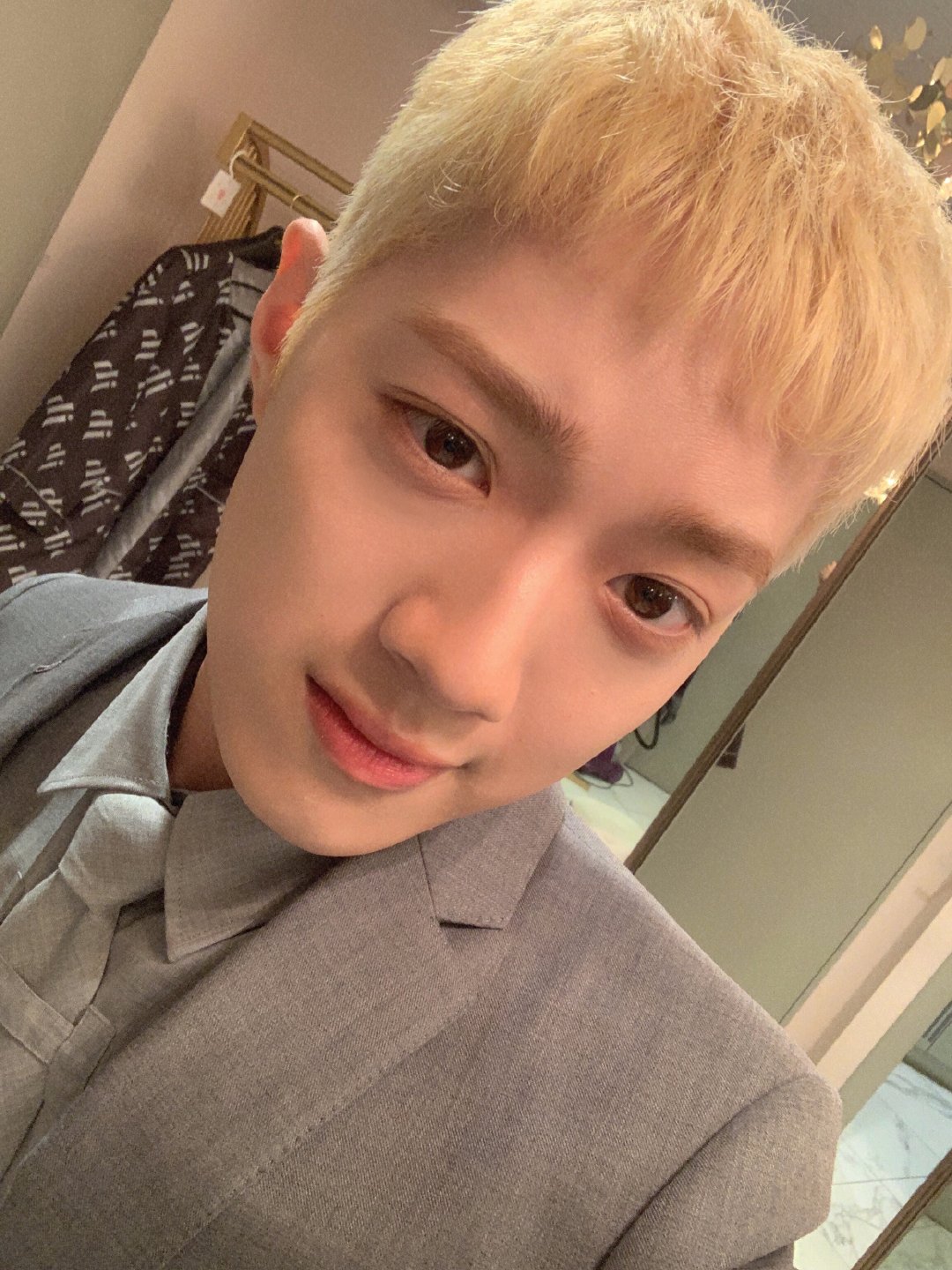 금발 린린이셀카 넘예뻐ㅠㅠㅠㅠ | 인스티즈