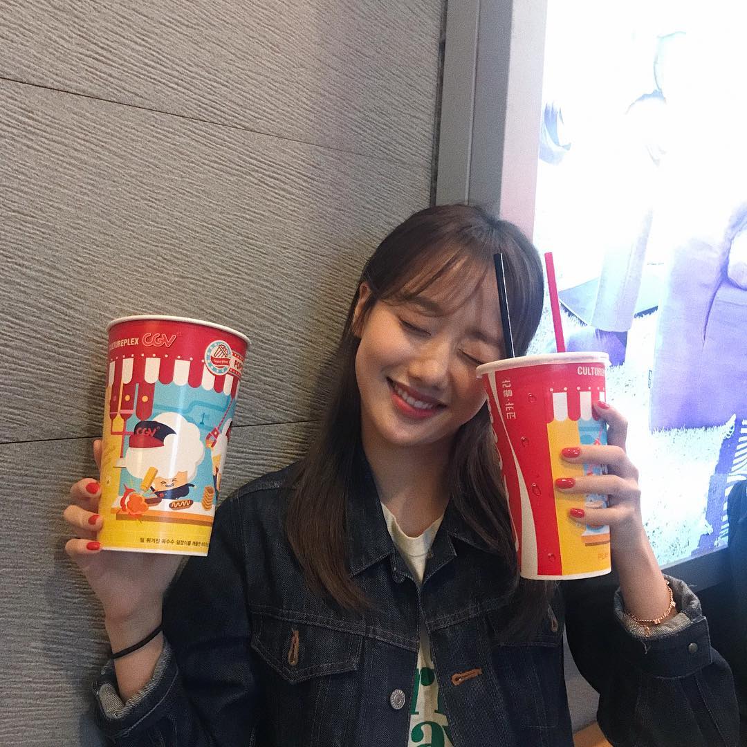 💛여돌 셀카나 일상사진 줄 싸람🧡 나도 줄게 !! | 인스티즈