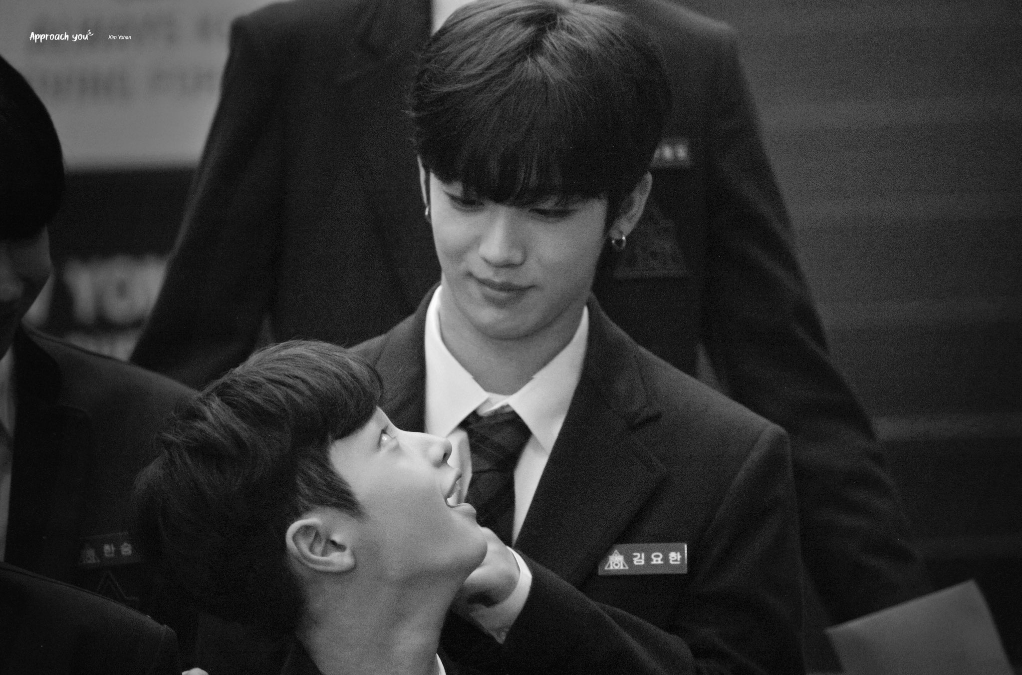 요한이랑 동표 이때 사진 너무 묘하다 | 인스티즈