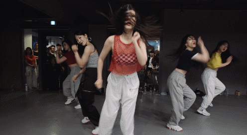 중간에 소시 런데빌런 춤도 넣은 쎄이 ZGZG 퍼포먼스 영상 (feat. 원밀리언 콜라보) | 인스티즈