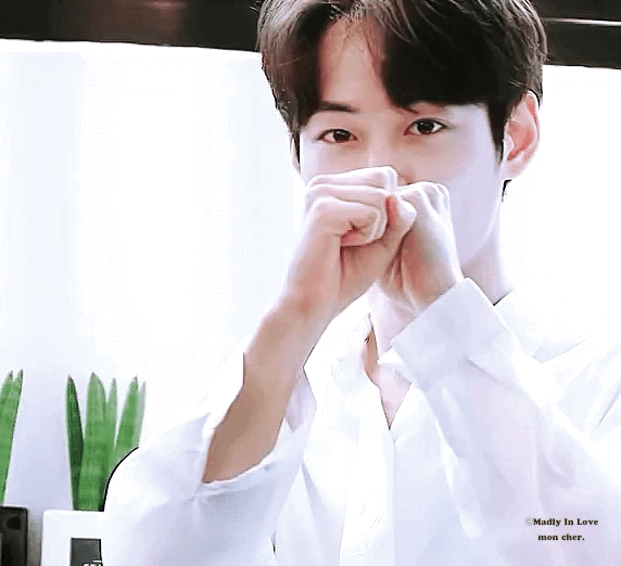 조용한 방에 잘생긴 세진이 심기 | 인스티즈