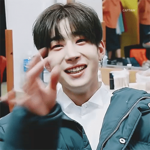 한승우 너무 보고싶어서 180120 브이앱보는데 | 인스티즈