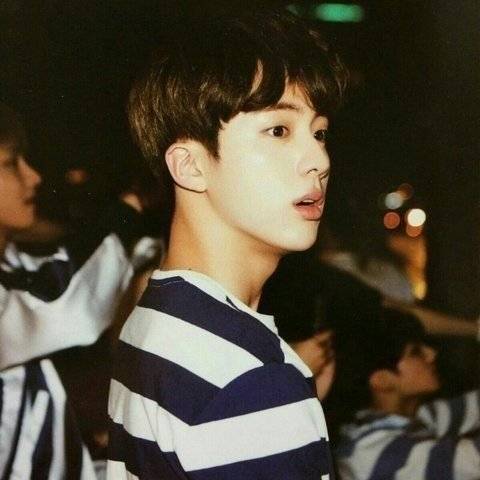 방탄 진은 청순한 게 최고다 vs 오빠미가 더 최고다 | 인스티즈