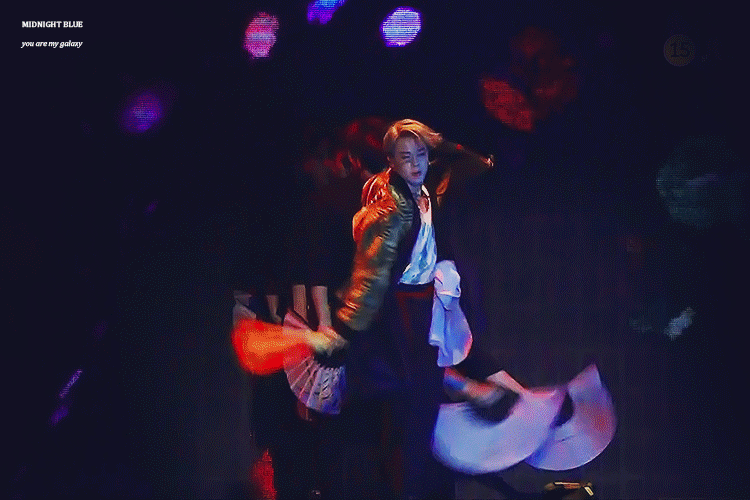 박지민 한복만 입으면 레전드 찍네 | 인스티즈