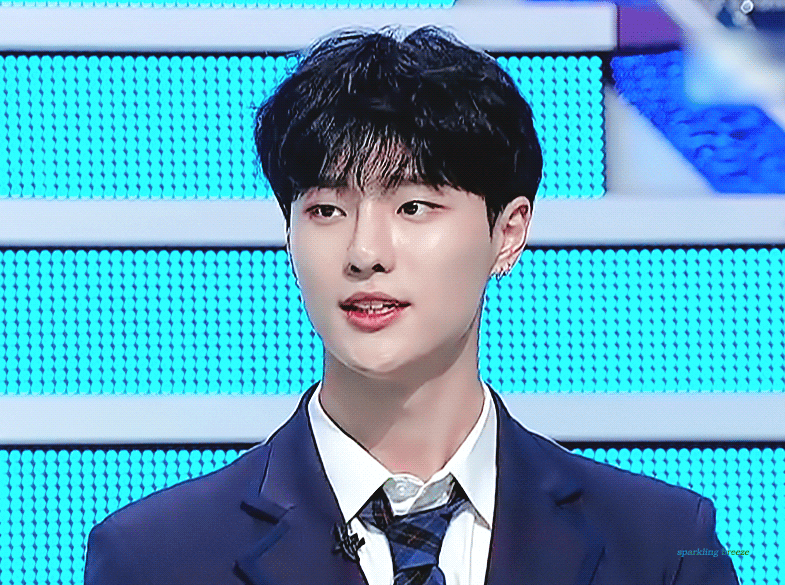 조승연 얼굴형이랑 콧대 잘 보이는 짤들.... | 인스티즈