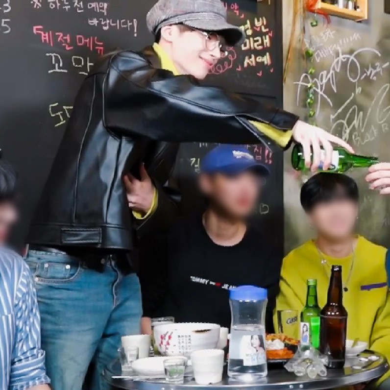 이때싶 한승우 술자리 모먼트.gif | 인스티즈