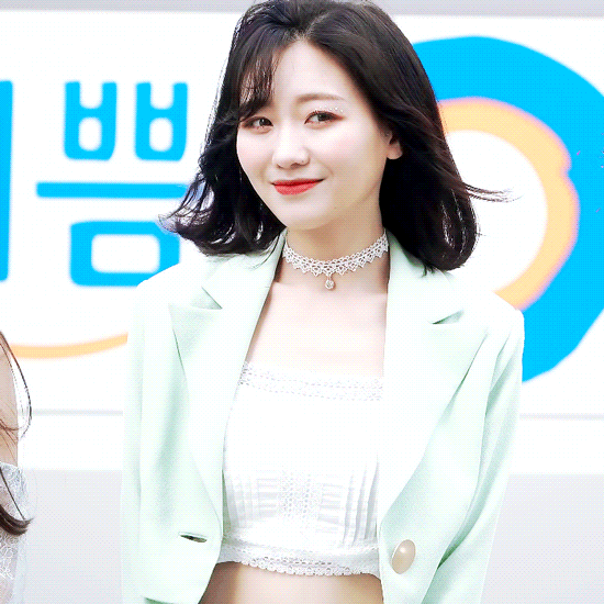 [잡담] 언급적은편인데 내기준 단발 완전 짱 잘어울리는 아이돌임.. | 인스티즈