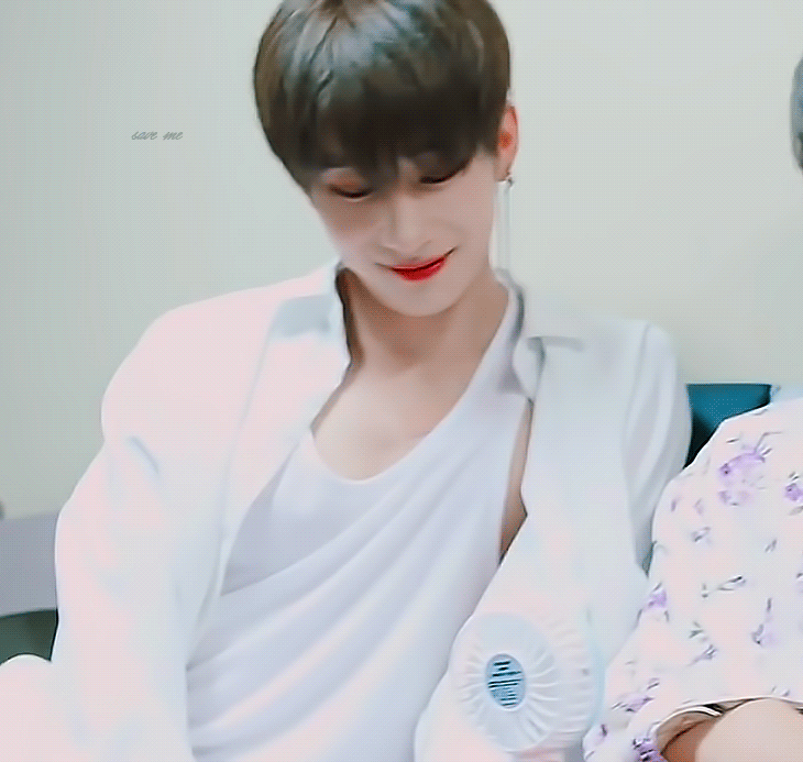 한승우 블랙vs화이트 | 인스티즈