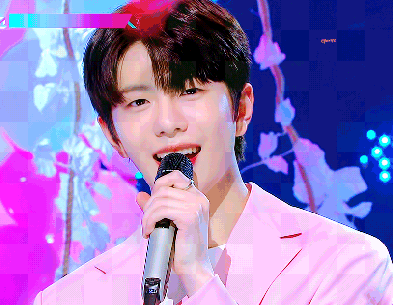 ❤️1년동안 내 금요일을 책임져준 울 뮤뱅 왕자 최보민 수고했어❤️ | 인스티즈