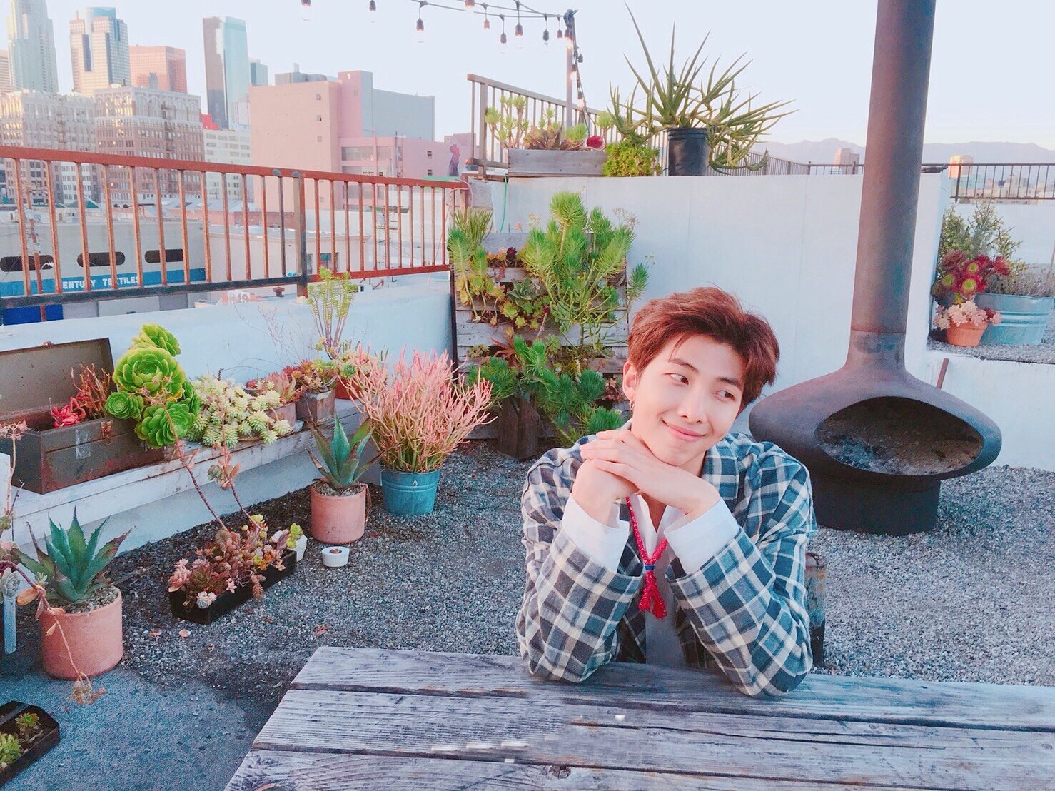 이 남자는 | 인스티즈