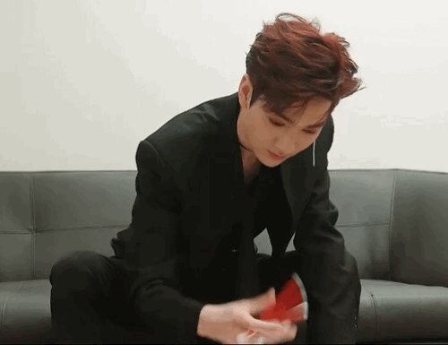 진짜 신선하고 약간 이상한 주접인데 나는 우리 첫째가 딱 두 살 많은 거 너무 좋아 | 인스티즈