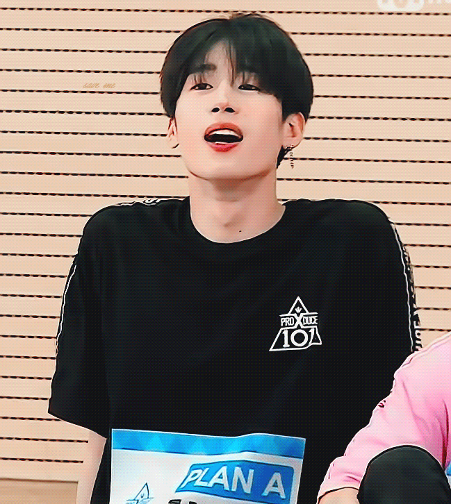 승우 입꼬리만 올리고 웃는거 넘 조앙.. | 인스티즈