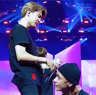 민뷔 보고 힐링해야지.. | 인스티즈