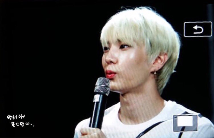 아니 오늘 택운이 너무 애긴데?ㅋㅋㅋㅋㅋ | 인스티즈