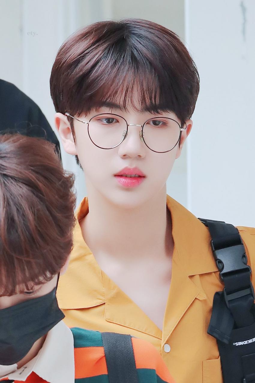 함원진 약간 어머님들이 좋아하는 스타일인가...? | 인스티즈